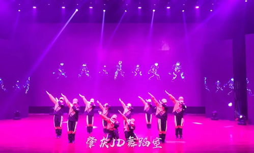 jd少兒街舞學(xué)員閃耀廣東廣播電視臺春晚，電視節(jié)目錄制傳遞青春活力